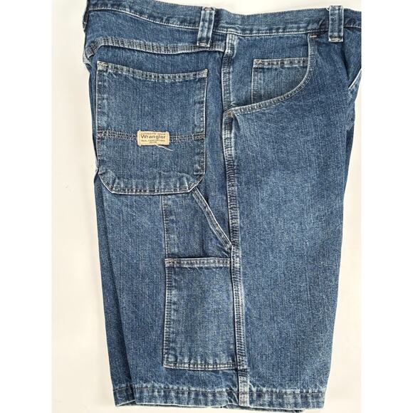 Wrangler Carpenter Jean Shorts Ladies Size 30 Waist 30” Length 21” Inseam 10” - Picture 6 of 7